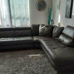 Top Grain Leather Mobilia Sectional Sofa
